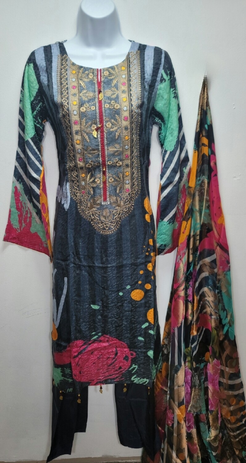 Embroidered kamiz with Chiffon Banarsi Printed Dupatta
