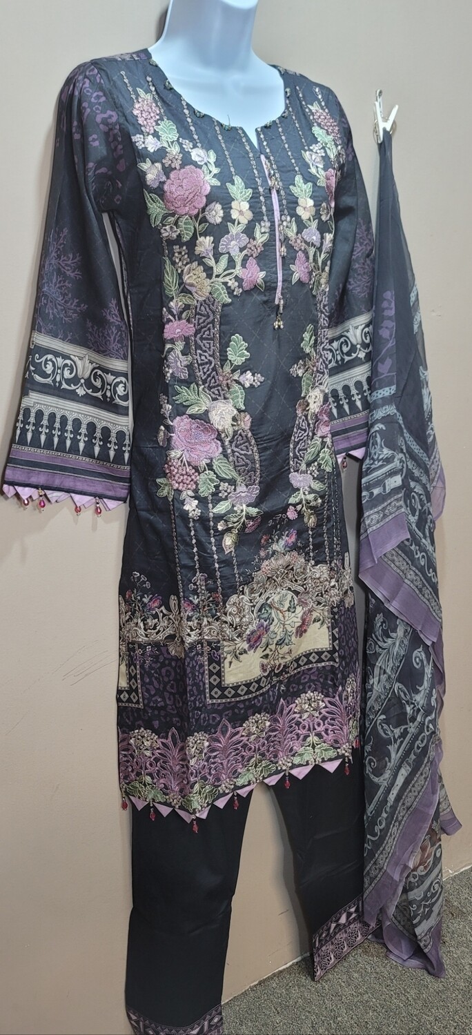 Ramsha Riwayat Luxury Lawn