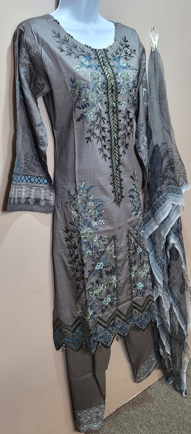 Ramsha Riwayat Luxury Lawn