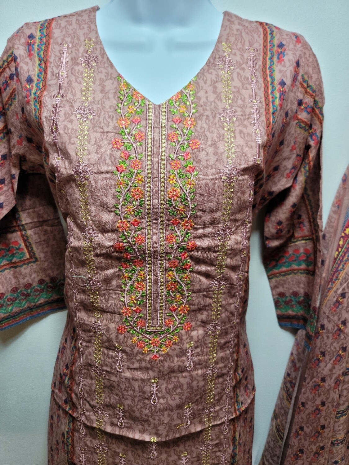 Raisin- Embroidered Pakistani Cotton Suit