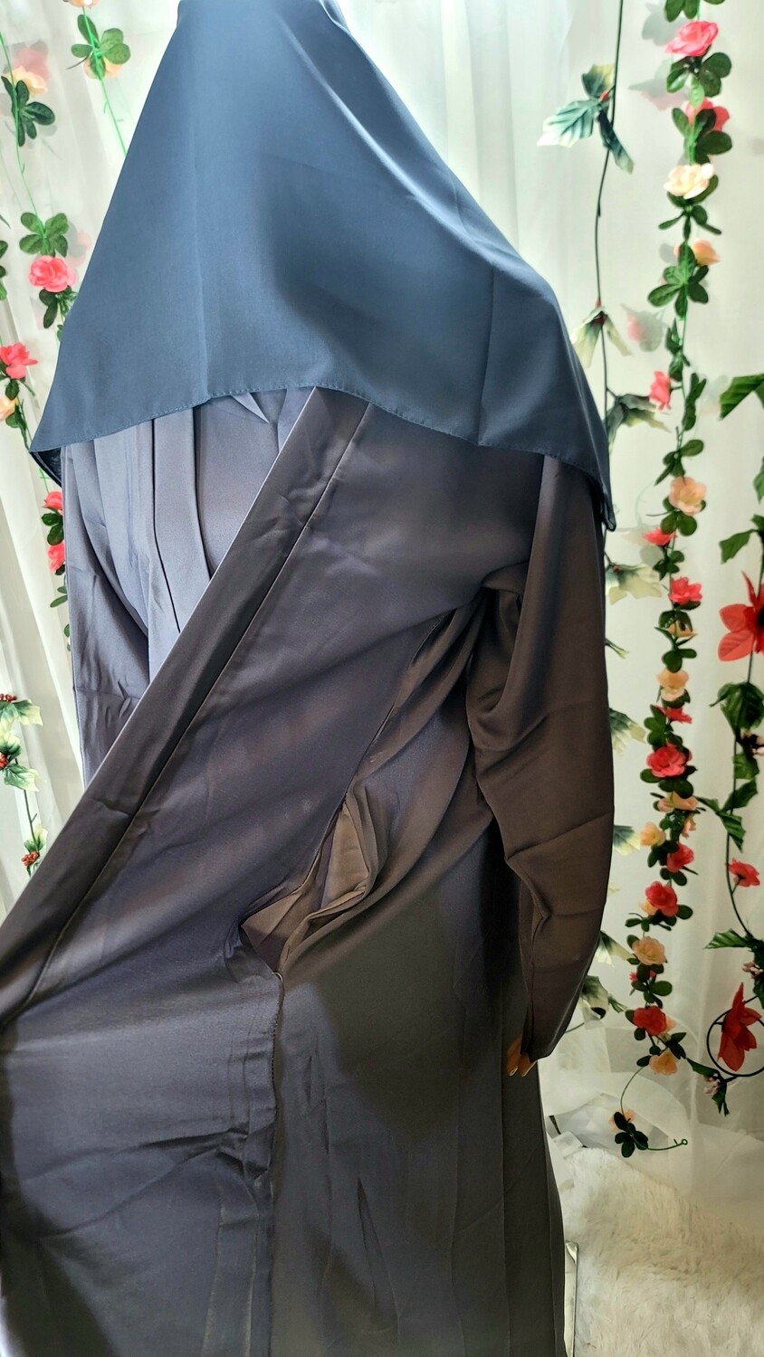 Ash Modest Dubai Abaya with pockets