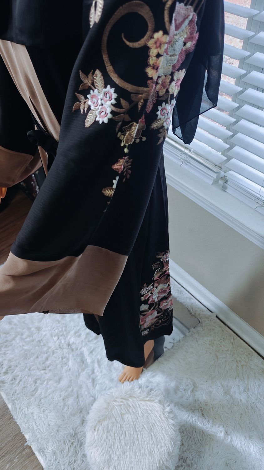 Black Floral Modest Dubai Abaya