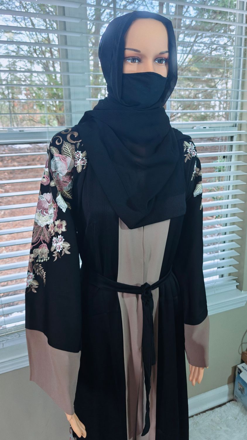 Black Floral Modest Dubai Abaya