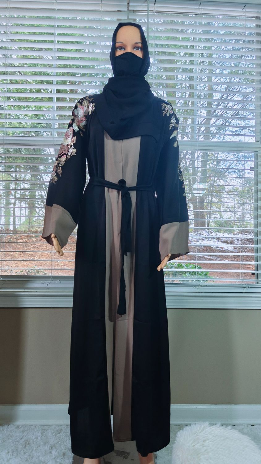 Black Floral Modest Dubai Abaya