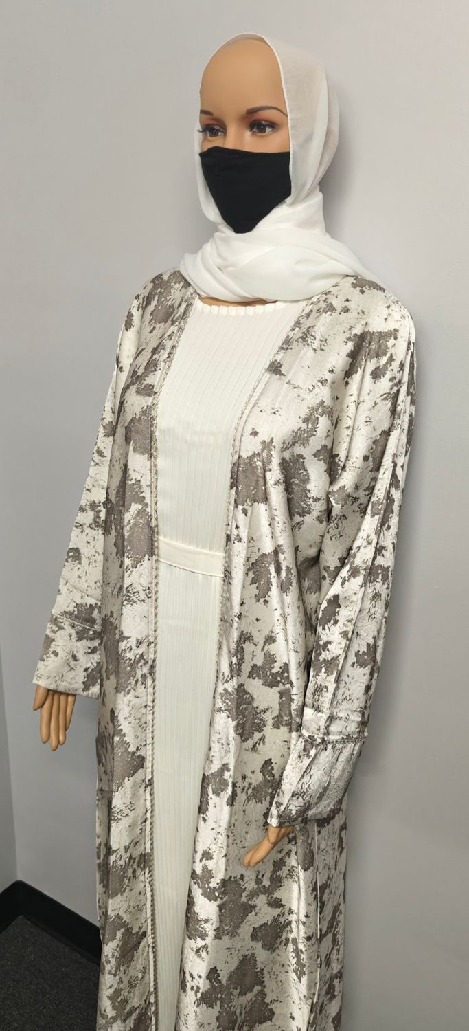 Patterned White Pleated Modest Dubai Abaya