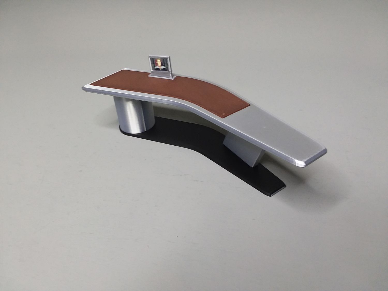 Misprint - Lot 159 (Sovereign Class Ready Room Desk Misprint)