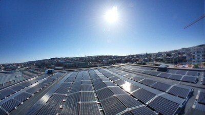 Flatt tak festesystem