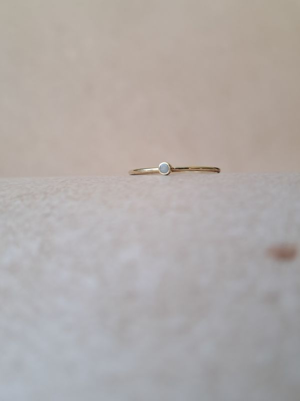 Petit | kleine cirkel met as of moedermelk