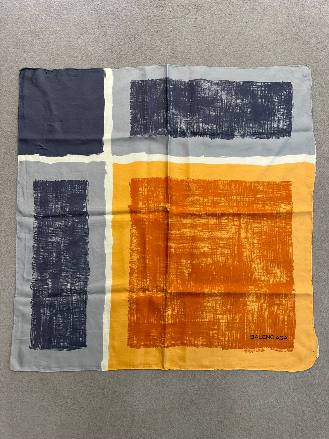 FOULARD BALENCIAGA PURA SETA FANTASIA GEOMETRICA 78x78