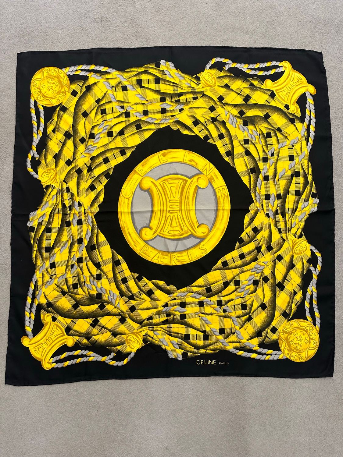 FOULARD CELINE LOGO TRIOMPHE PURA SETA 90x90