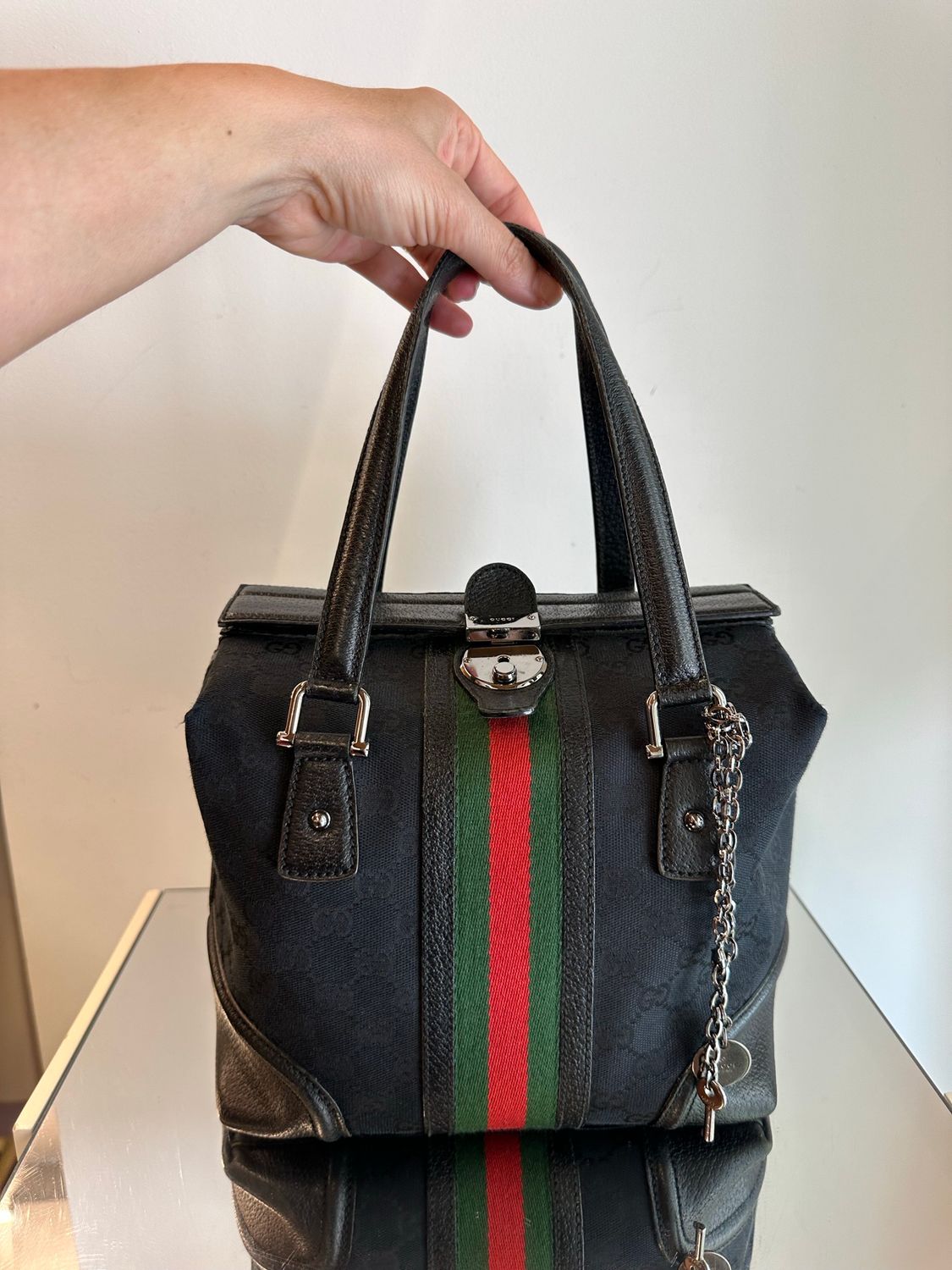 BORSA GUCCI OPHIDIA CASSETTE TESSUTO MONOGRAM E PELLE NERA CHIUSURA LUCCHETTO