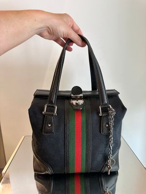 BORSA GUCCI OPHIDIA CASSETTE TESSUTO MONOGRAM E PELLE NERA CHIUSURA LUCCHETTO