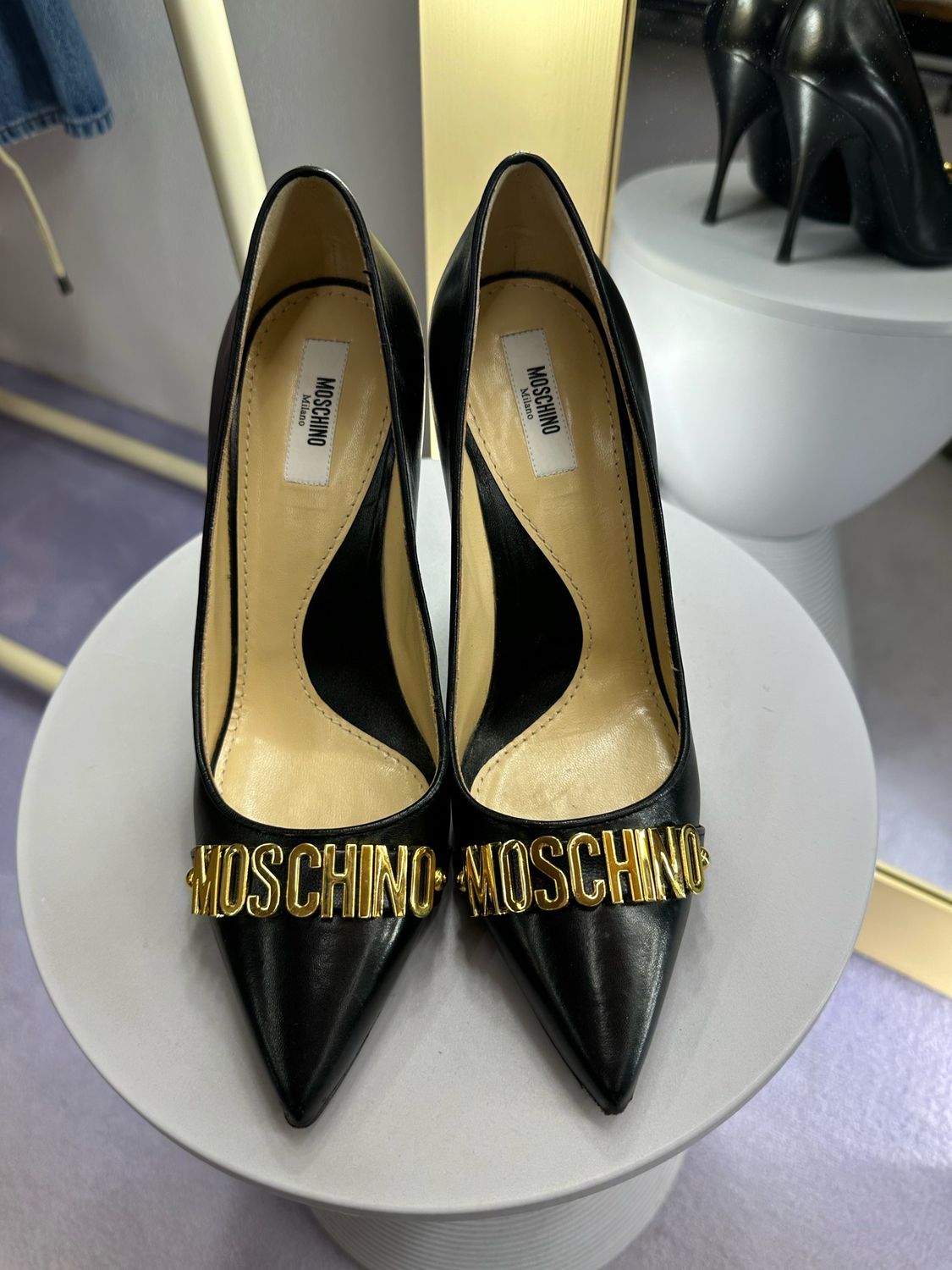 DÉCOLLETÉ MOSCHINO