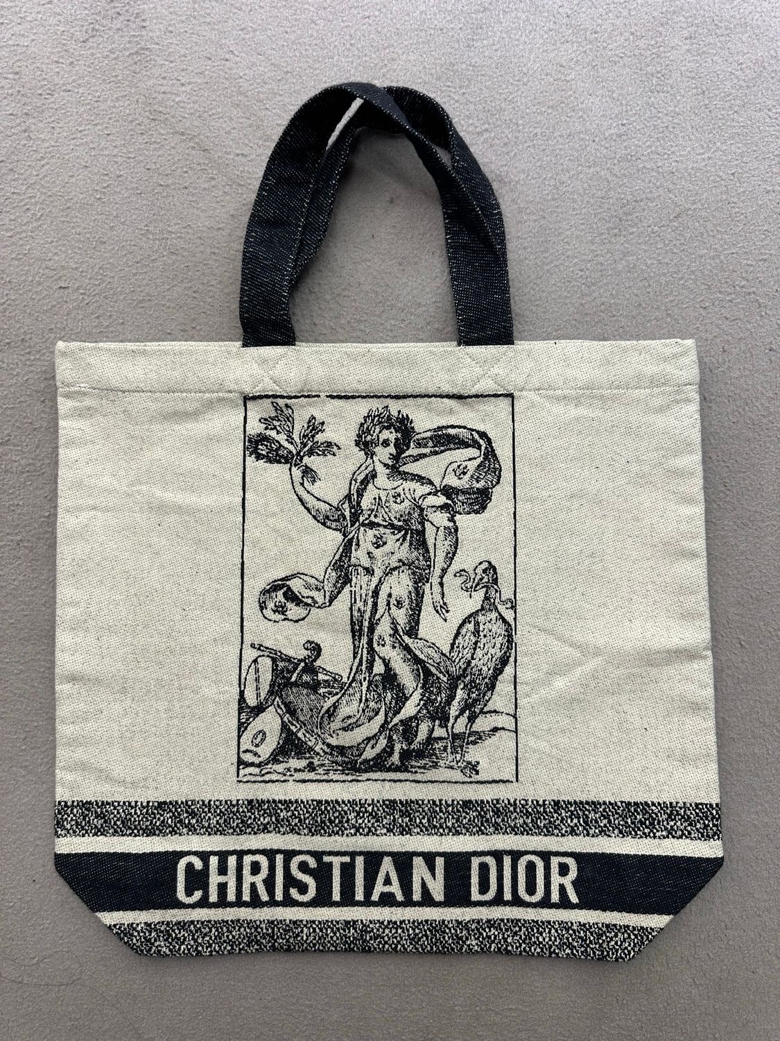 SHOPPER DIOR LIMITED EDITION CRUISE 2021