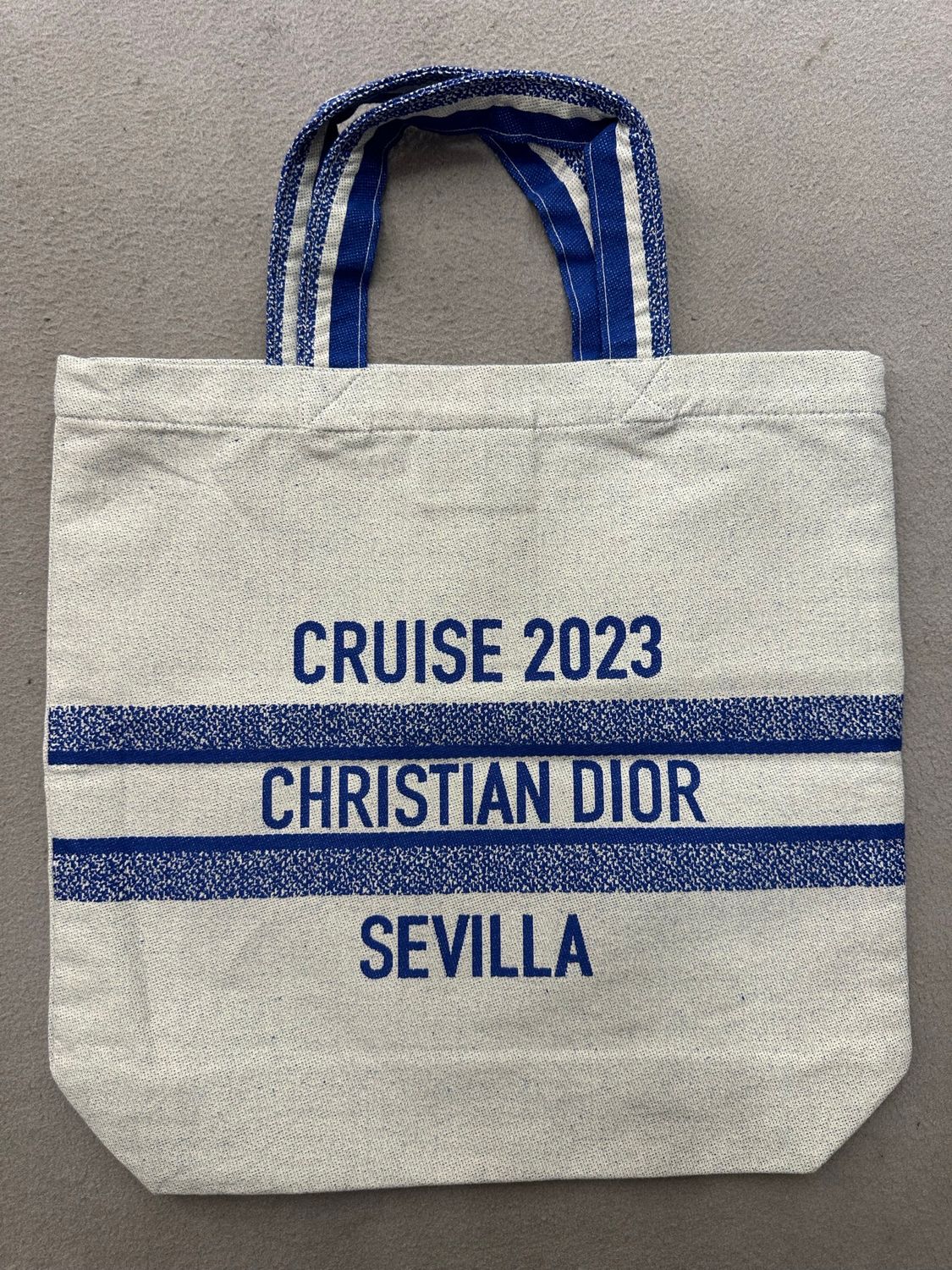 SHOPPER DIOR LIMITED EDITION SEVILLA CRUISE 2023