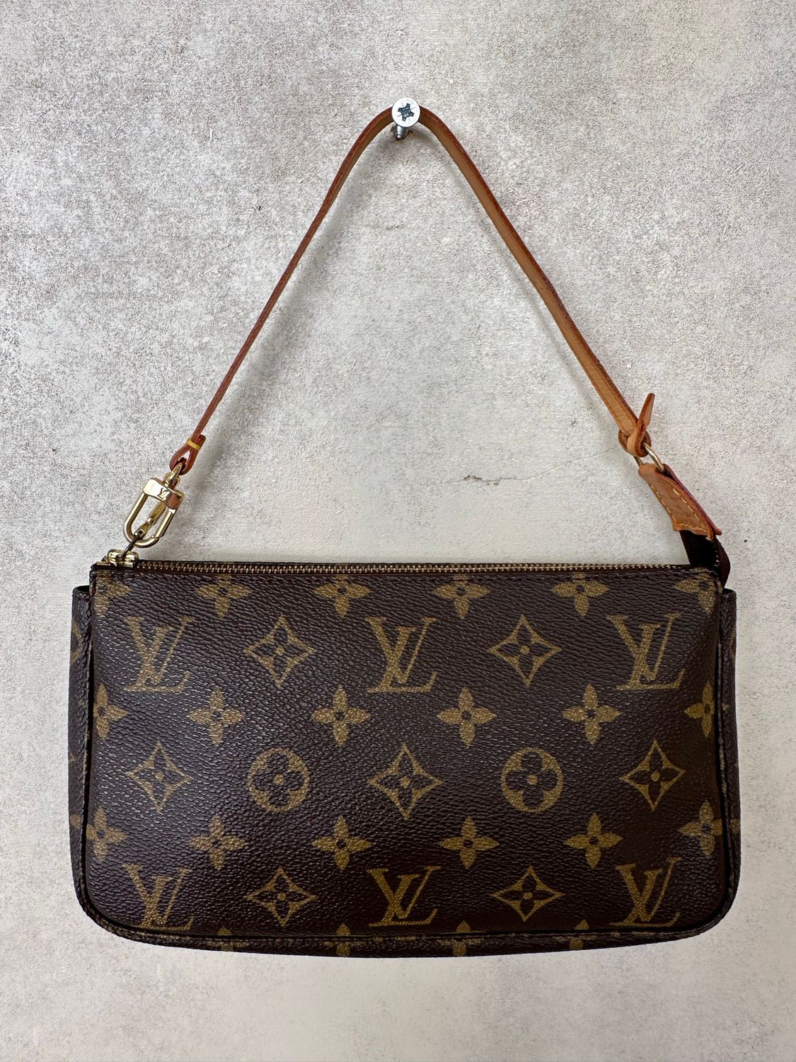 LOUIS VUITTON POCHETTE ACCESSORIES 