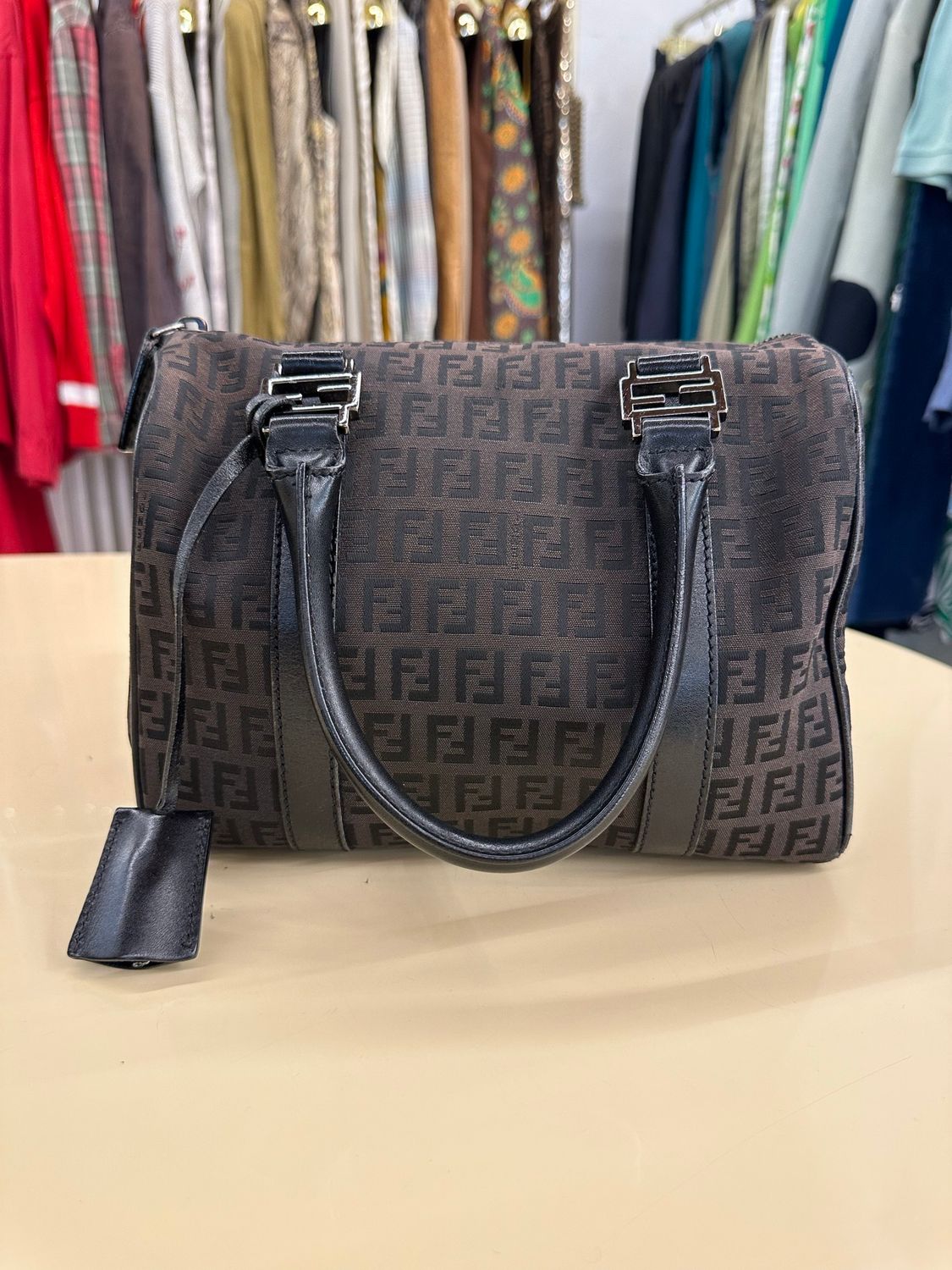BAULETTO FENDI TESSUTO MONOGRAM ZUCCHINO MARRONE/NERO