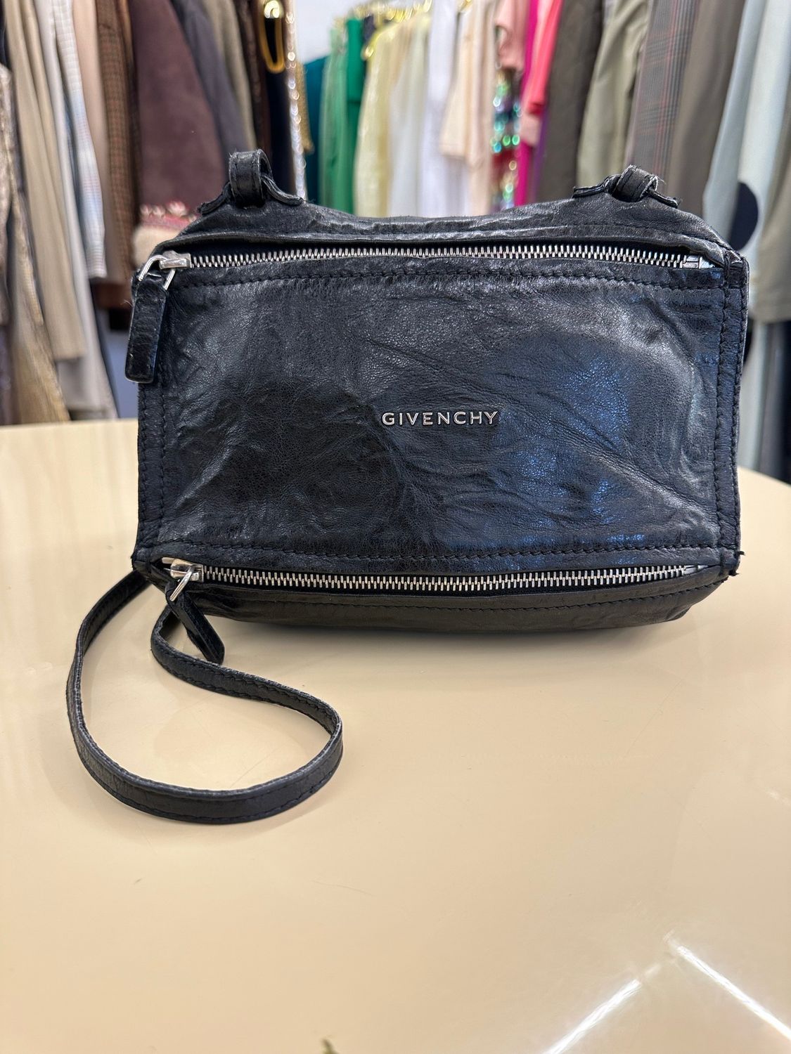 GIVENCHY PANDORA PELLE NERA