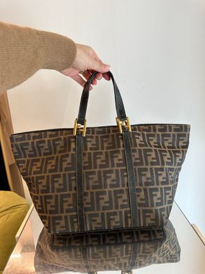 SHOPPER FENDI MODELLO A BARCHETTA