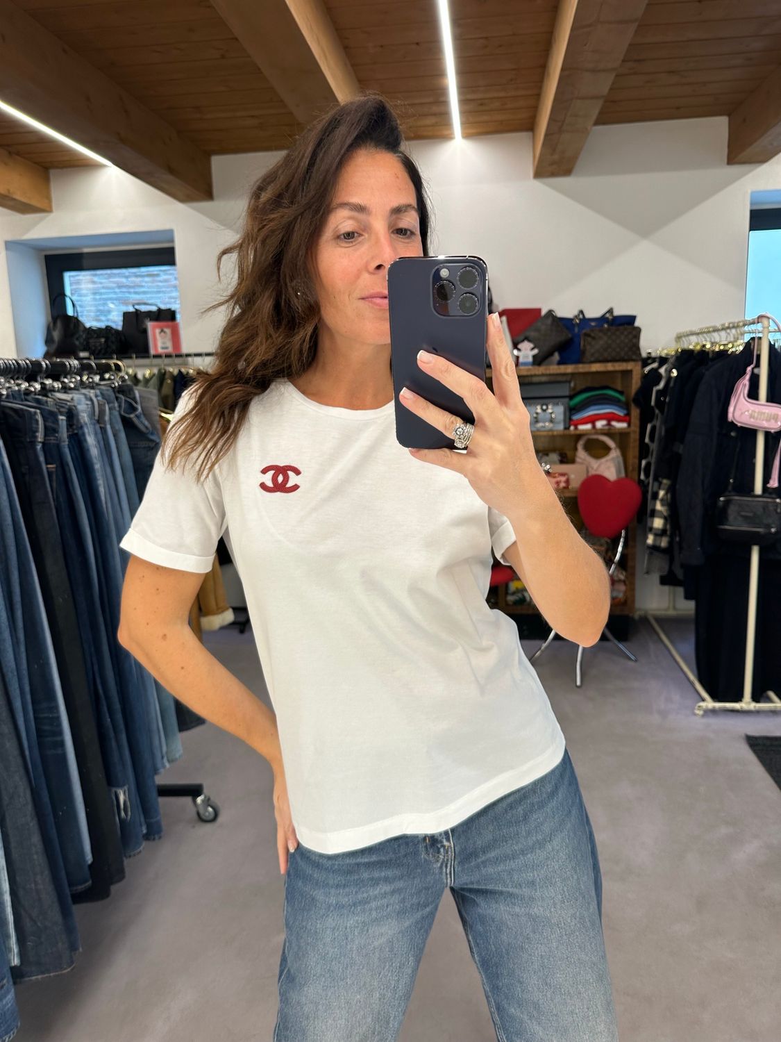 T-SHIRT CHANEL MANICA CORTA BIANCA LOGO BURGUNDY