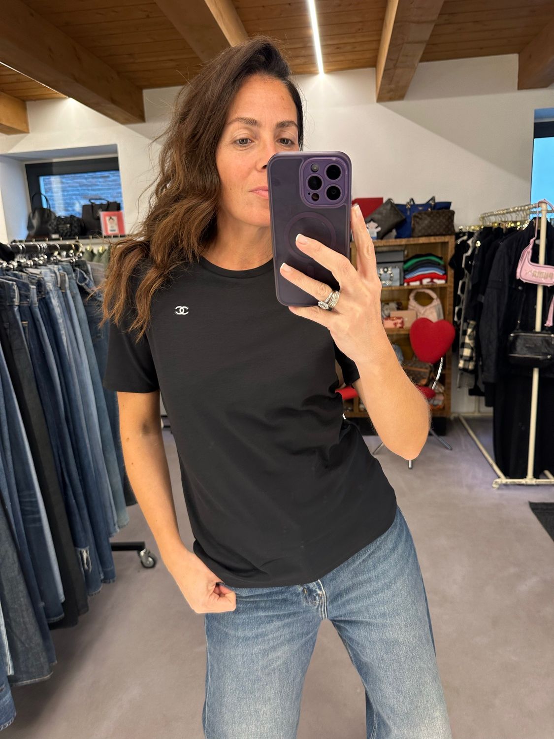 T-SHIRT CHANEL MANICA CORTA NERA JERSEY DI COTONE LOGO RICAMATO FILO BIANCO