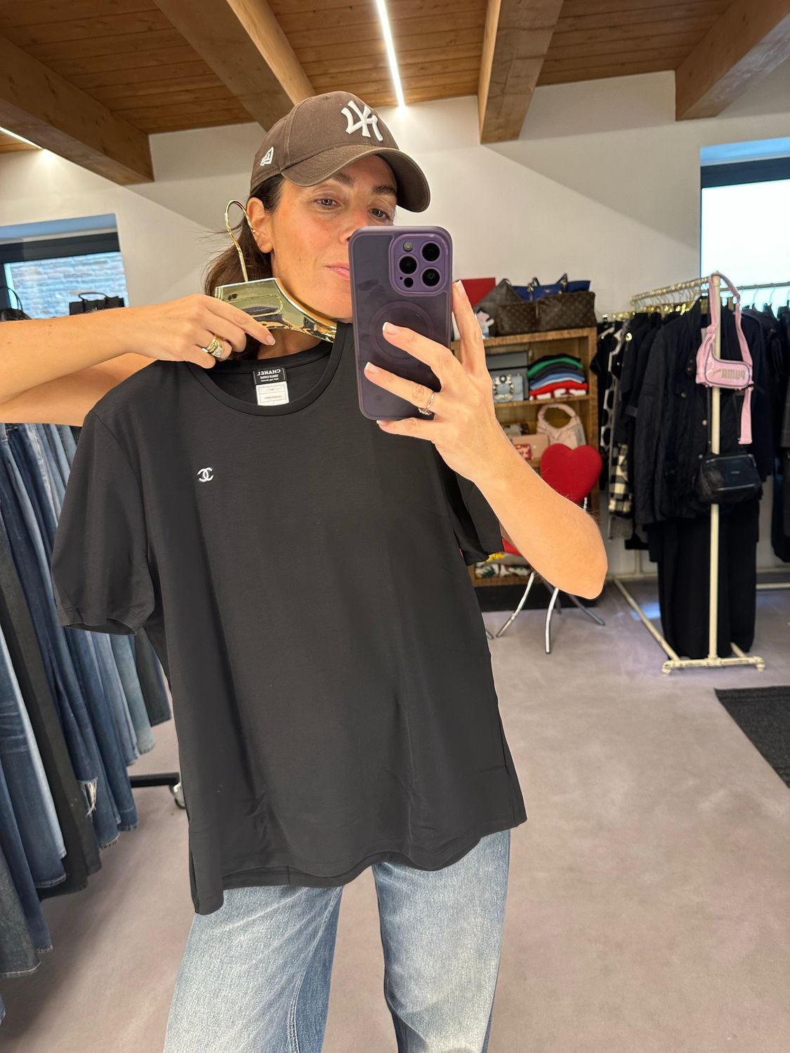 T-SHIRT CHANEL MANICA CORTA NERA LOGO LATERALE RICAMO BIANCO TG XL