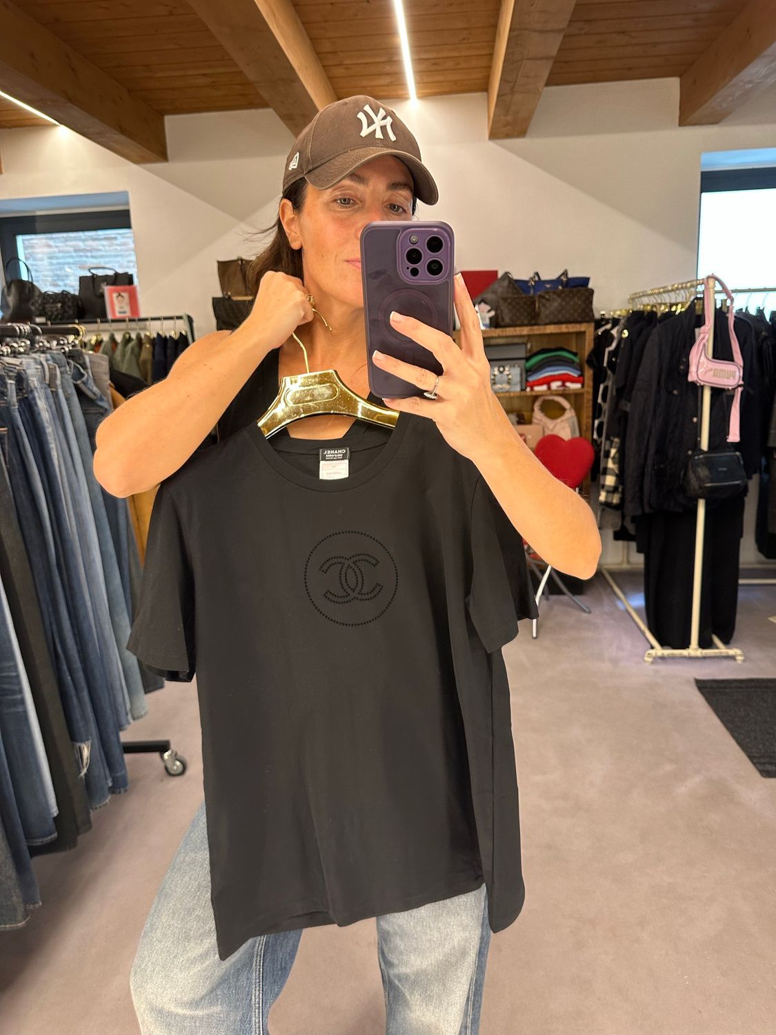 T-SHIRT CHANEL MANICA CORTA NERA LOGO CENTRALE CC TONO SU TONO TG XL