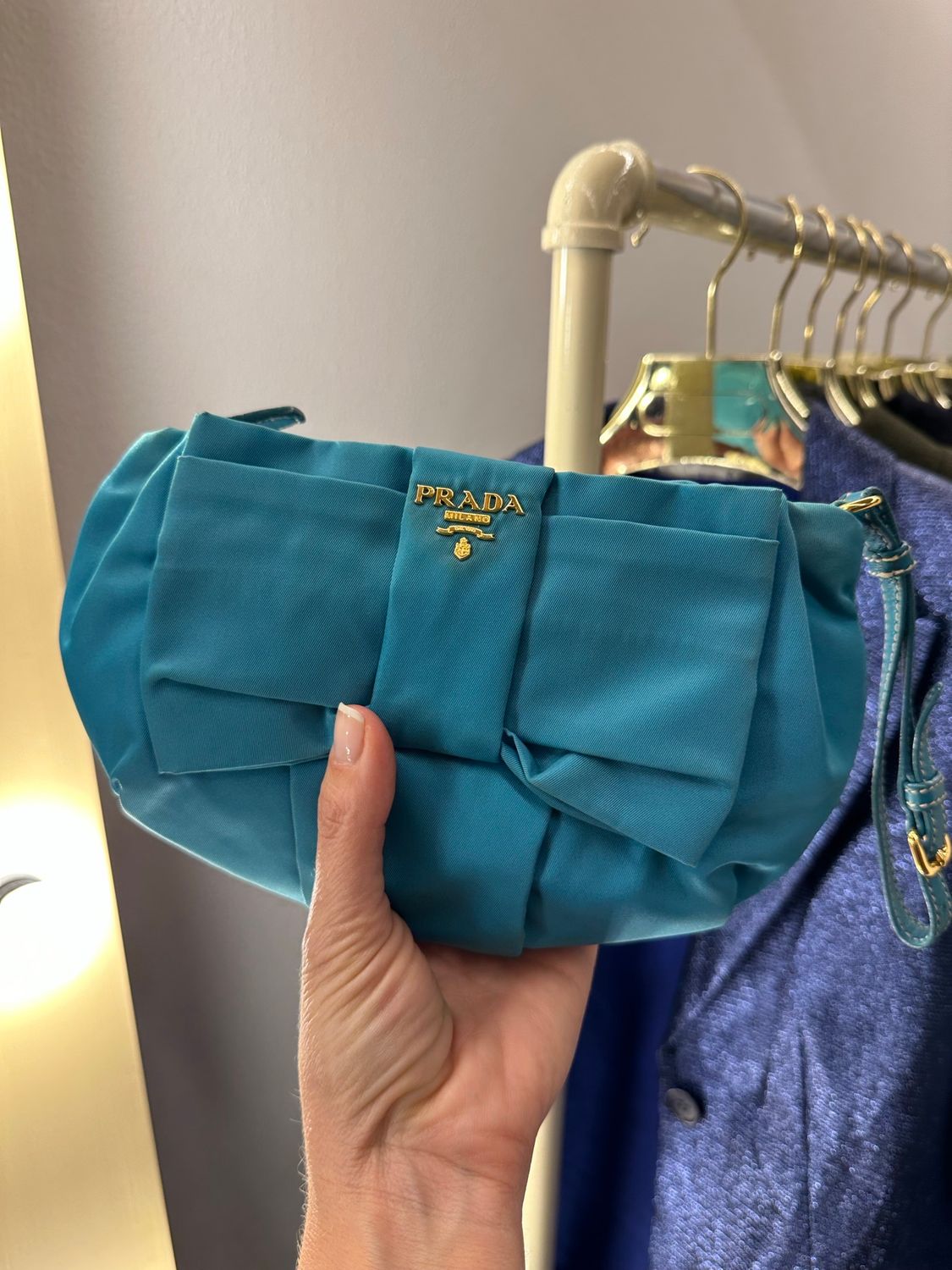 CLUTCH CON MANIGLIA PRADA NYLON TURCHESE LOGO LETTERING