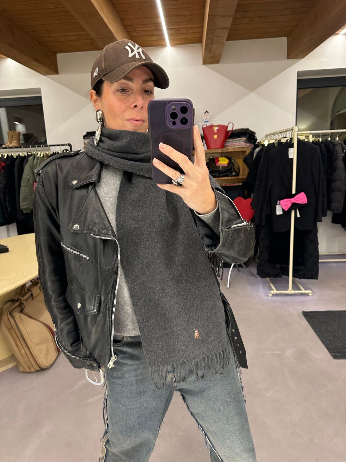 SCIARPA RALPH LAUREN PURA LANA CAVALLINO DETTAGLIATO MODELLO GRANDE CON FRANGIA UNISEX GRIGIO ANTRACITE 