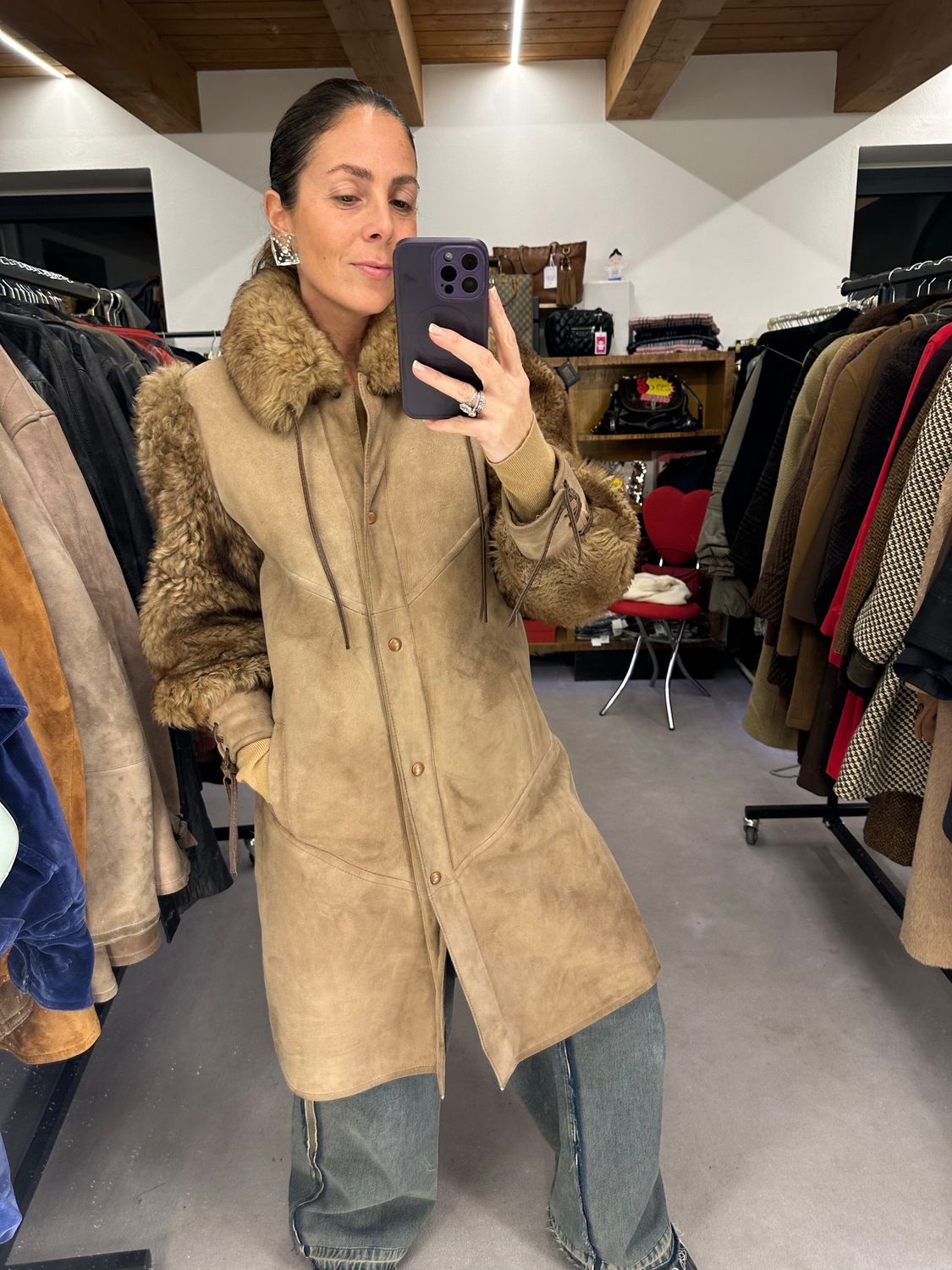 MONTONE MANICHE E COLLETTO IN PELLICCIA