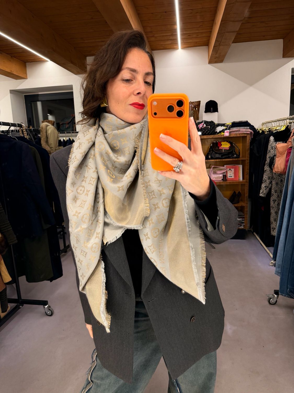 SCIALLE LOUIS VUITTON MONOGRAM SHINE