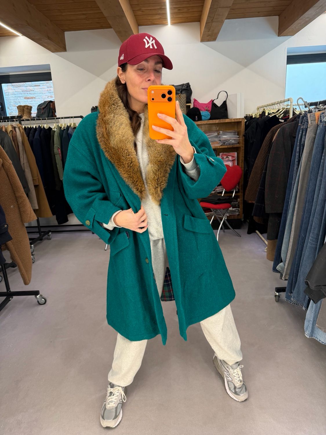 CAPPOTTO VINTAGE DONNA PURA LANA VERDE SMERALDO COLLO IN VERA PELLICCIA TG 42 ABBONDANTE