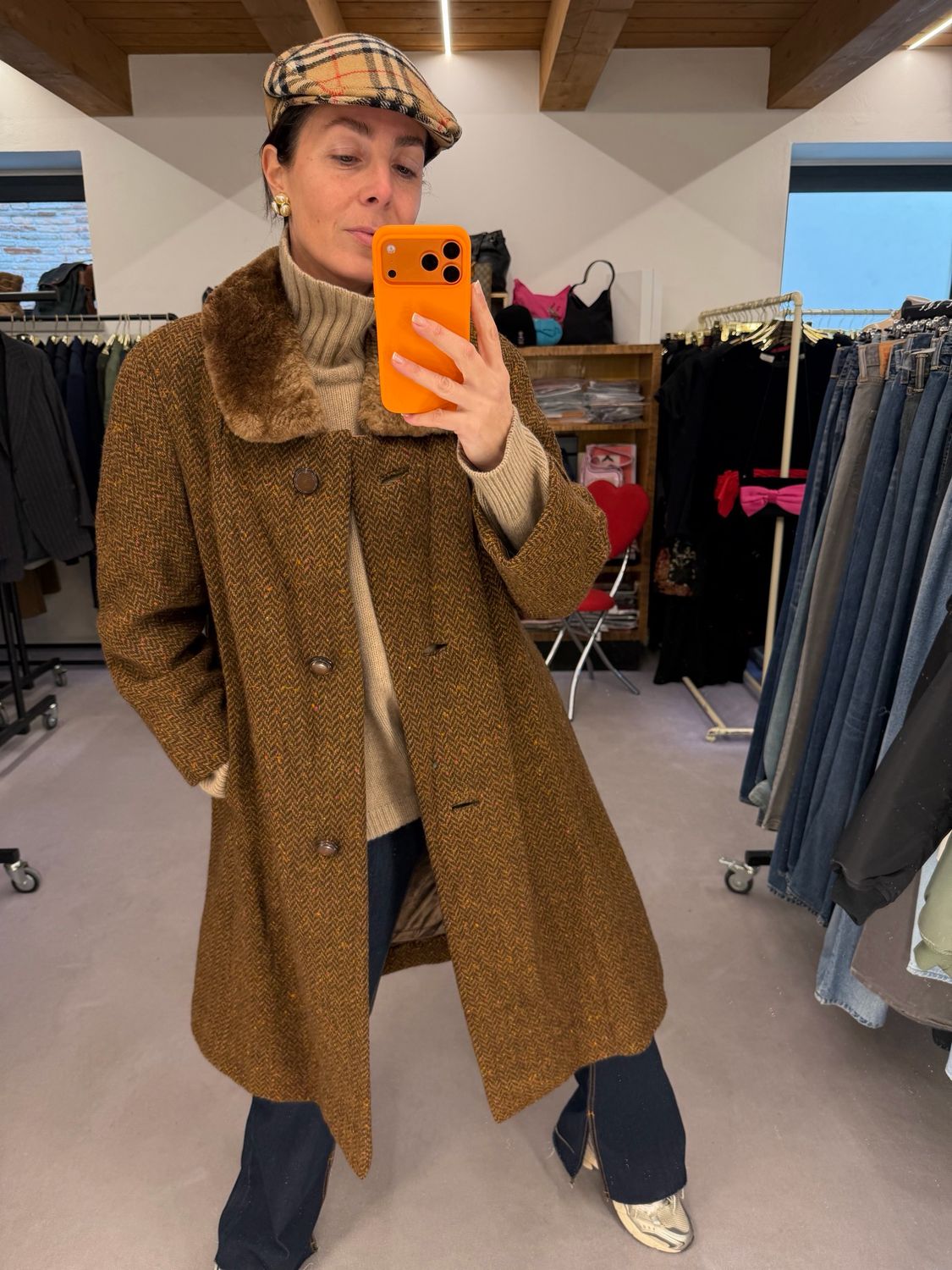 CAPPOTTO VINTAGE DONNA SPINATINO MARRONE PURA LANA CON COLLO IN VERO MONTONE TG 46