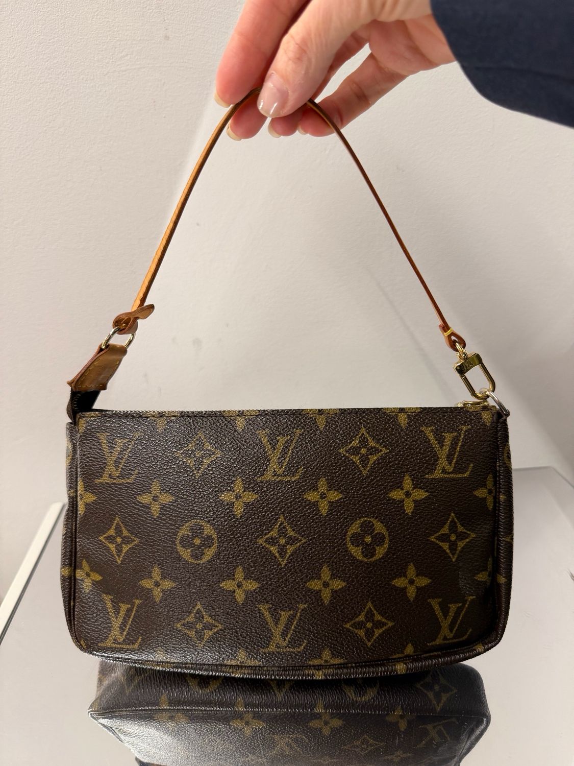 LOUIS VUITTON POCHETTE ACCESSOIRES