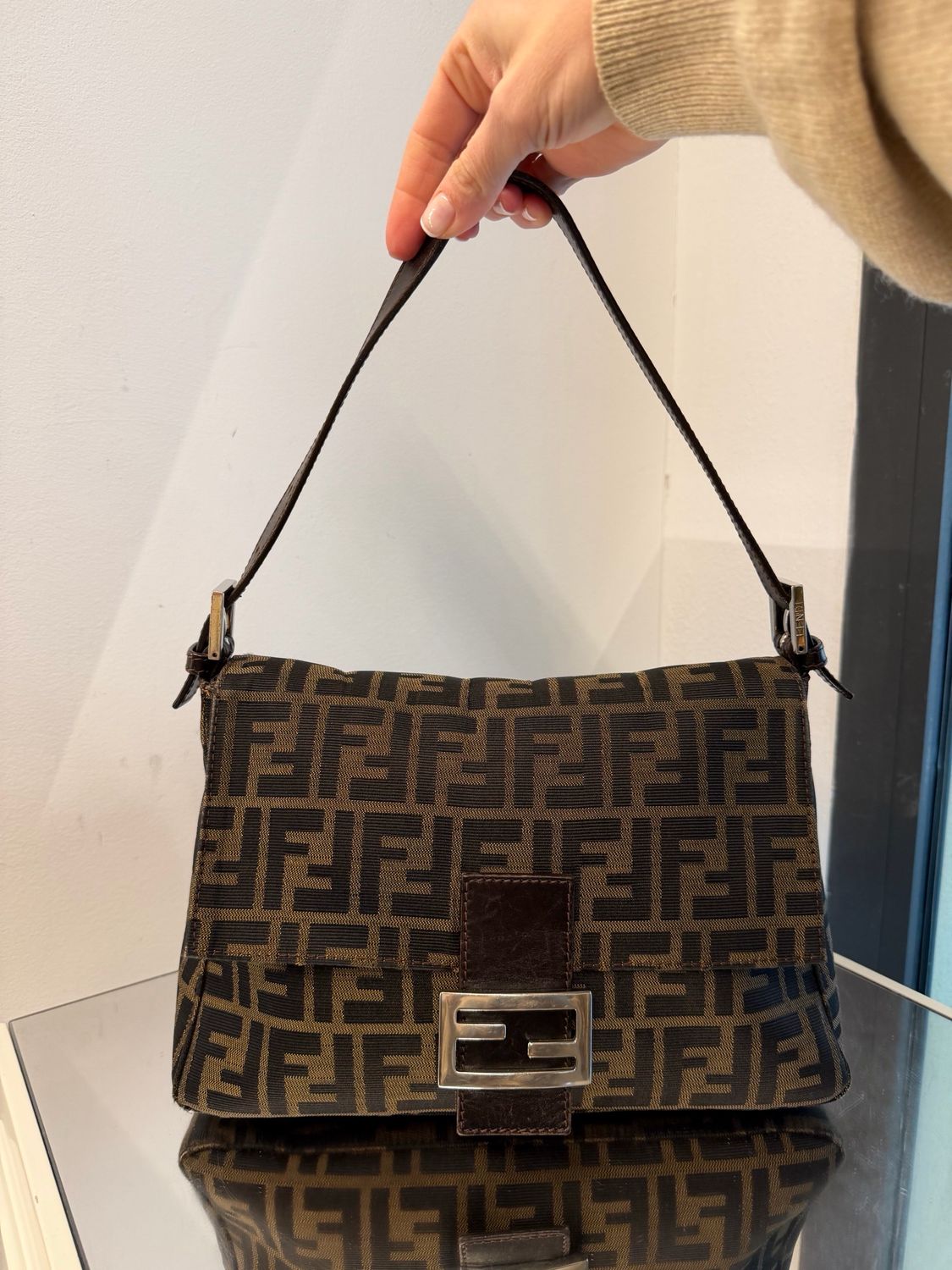 MAMA BAGUETTE FENDI MONOGRAM ZUCCA