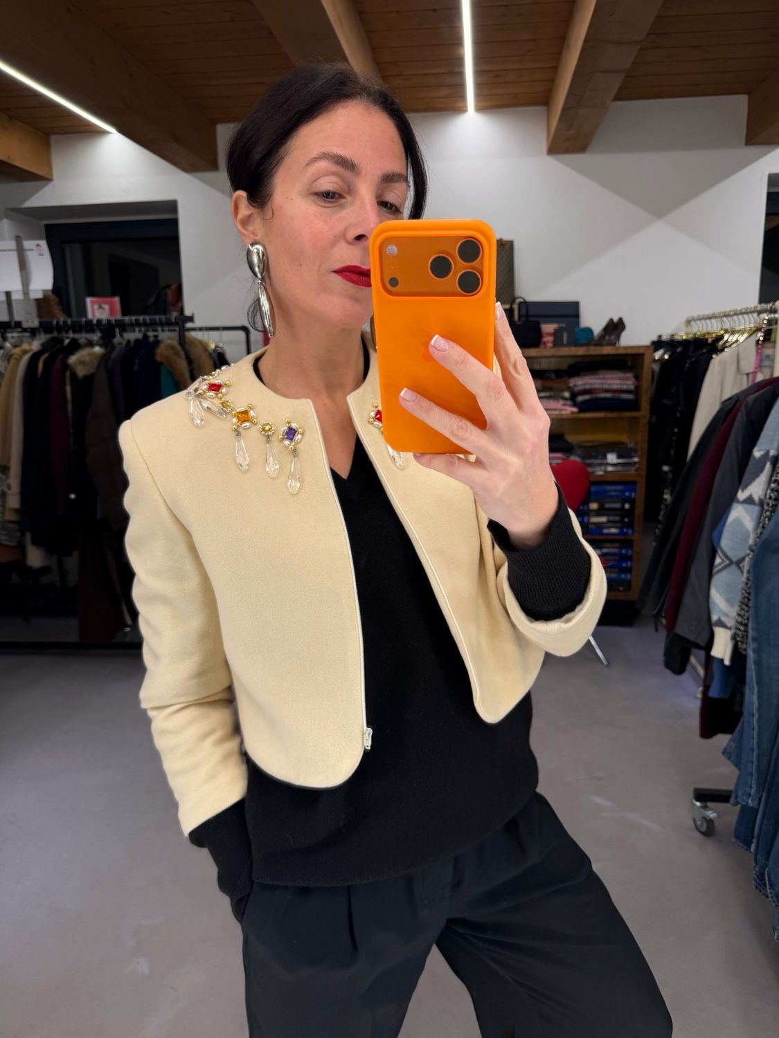 GIACCHINO BYBLOS VINTAGE CASHMERE PANNA CON COLLIER