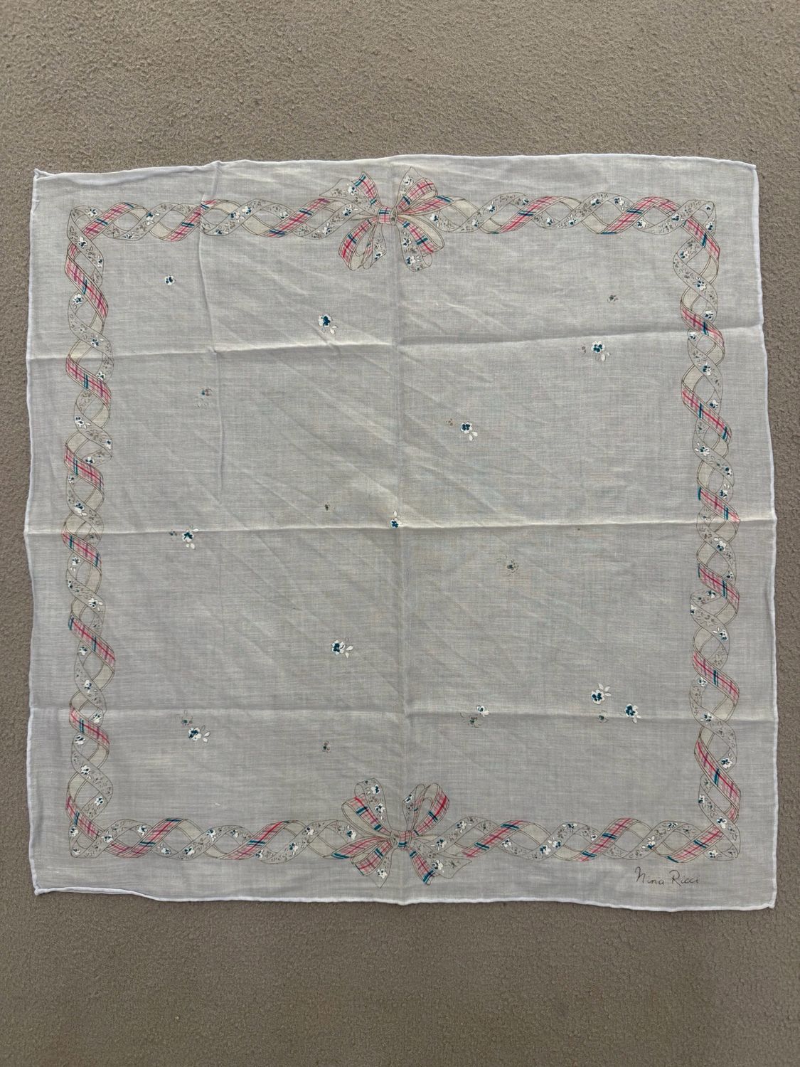 FOULARD NINA RICCI GARZA DI COTONE 44x44