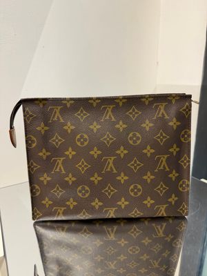 LOUIS VUITTON TOILETTE 26