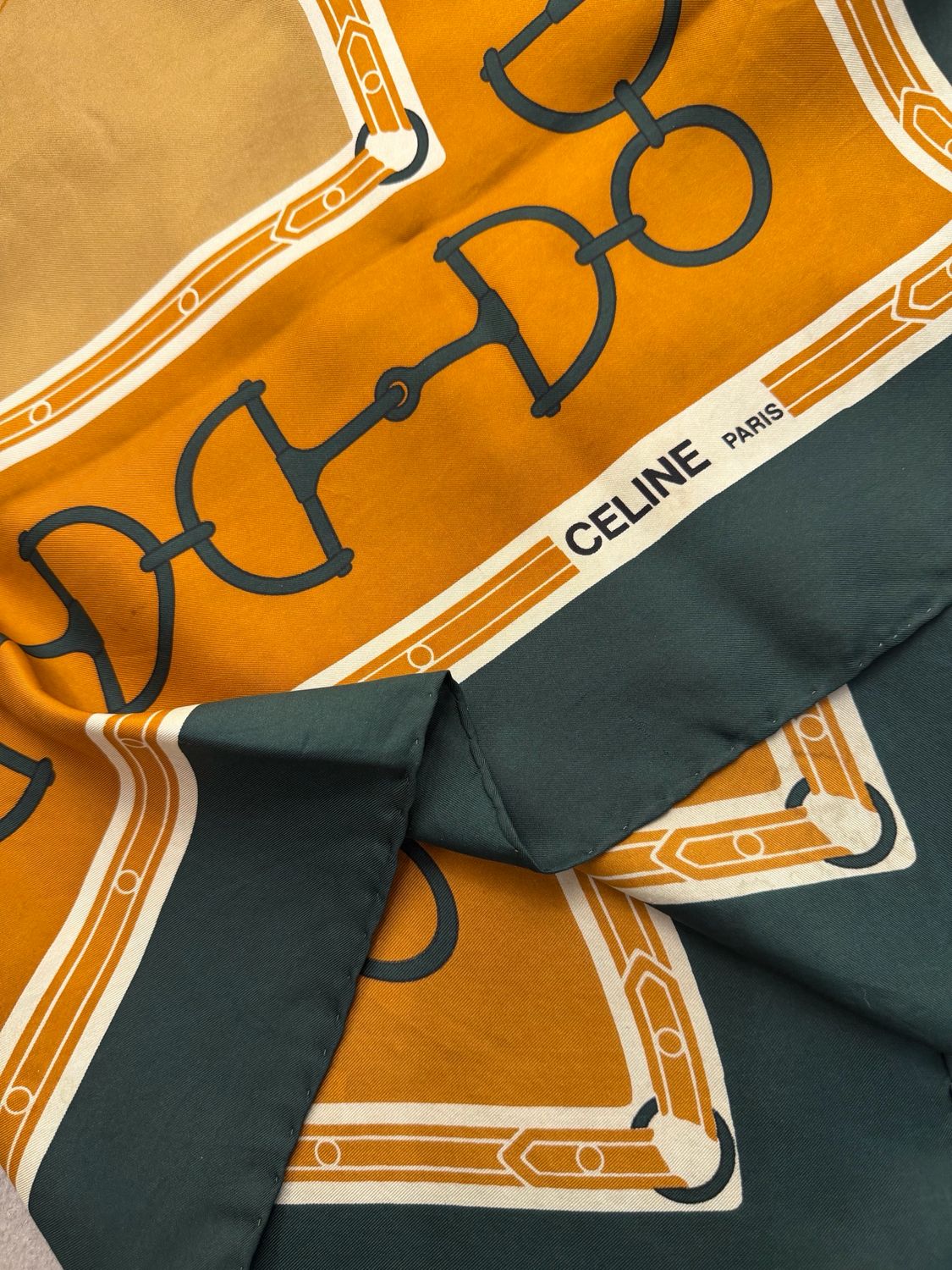 FOULARD CELINE PURA SETA FANTASIA ICONICA 