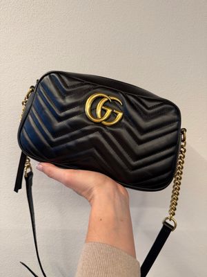 MITICA GUCCI MARMONT PELLE NERA HARDWARE ORO