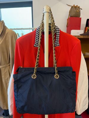 BORSA PRADA NYLON BLU DOPPIA CATENA ORO LOGO MAXI SUL LATO