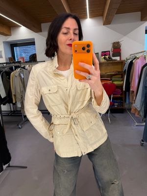 TRENCH CORTO MONCLER NYLON AVORIO