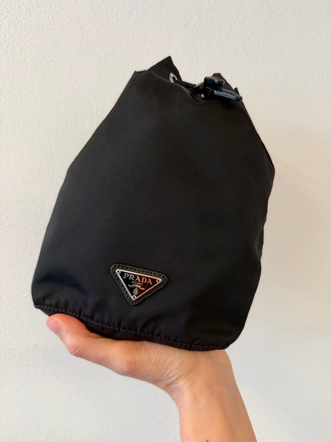 NECESSAIRE A SACCHETTINO PRADA NYLON NERO