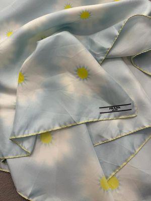 FOULARD PRADA PURA SETA FORMATO GRANDE