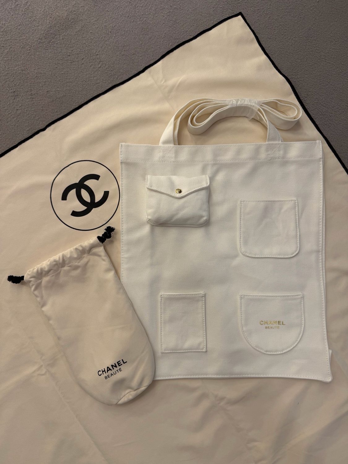 SET CHANEL BEAUTÉ SHOPPER TELO MARE NECESSAIRE