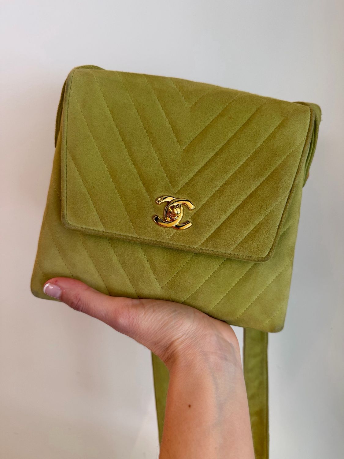 BORSA CHANEL PELLE SCAMOSCIATA VERDE ACIDO 