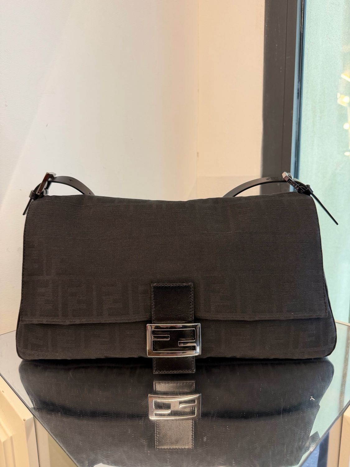 MAXI MAMA BAGUETTE FENDI