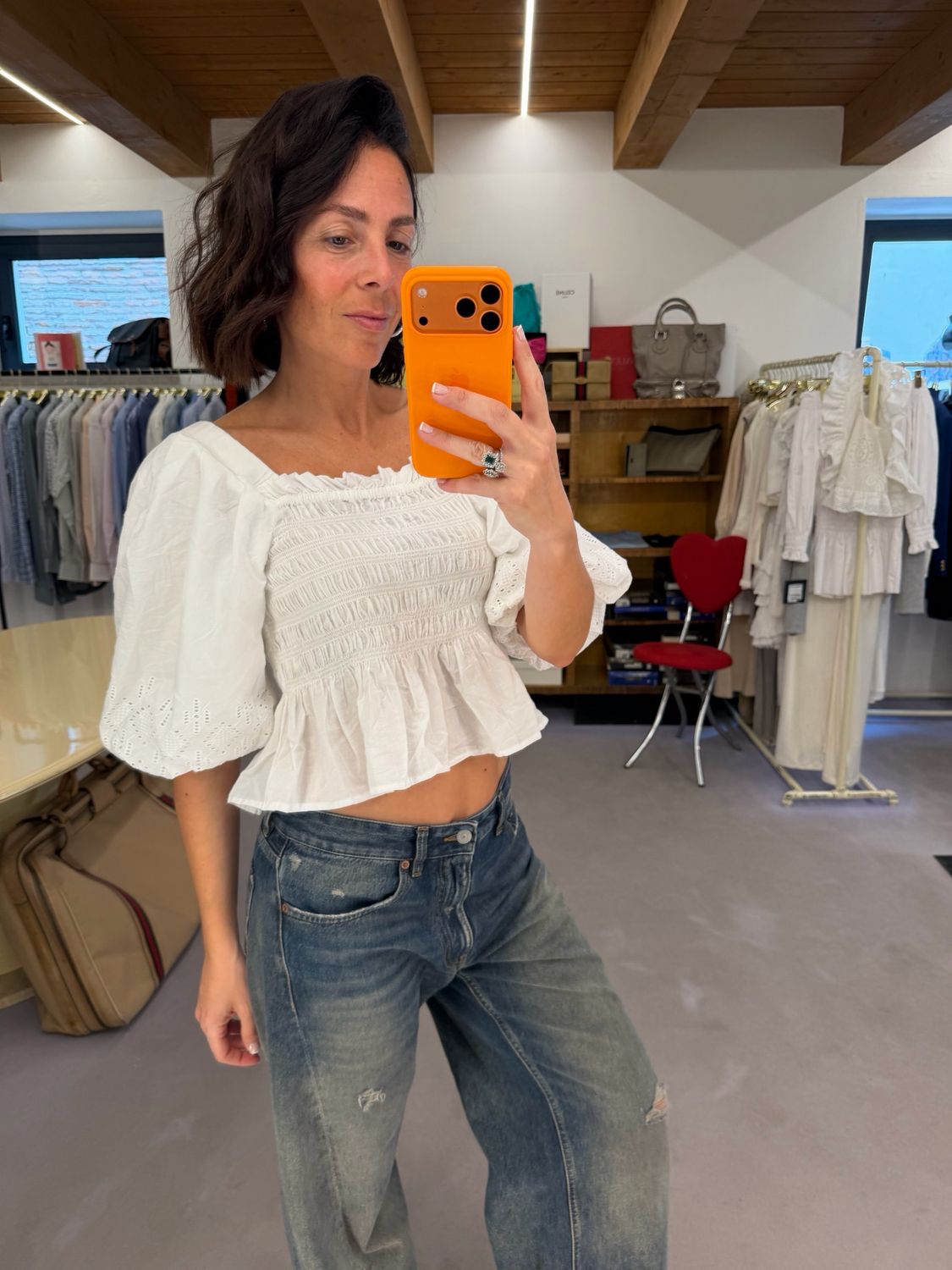 CAMICETTA TOP COTONE BIANCO CON INTAGLI ALLE MANICHE
