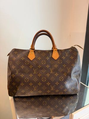 LOUIS VUITTON SPEEDY 35