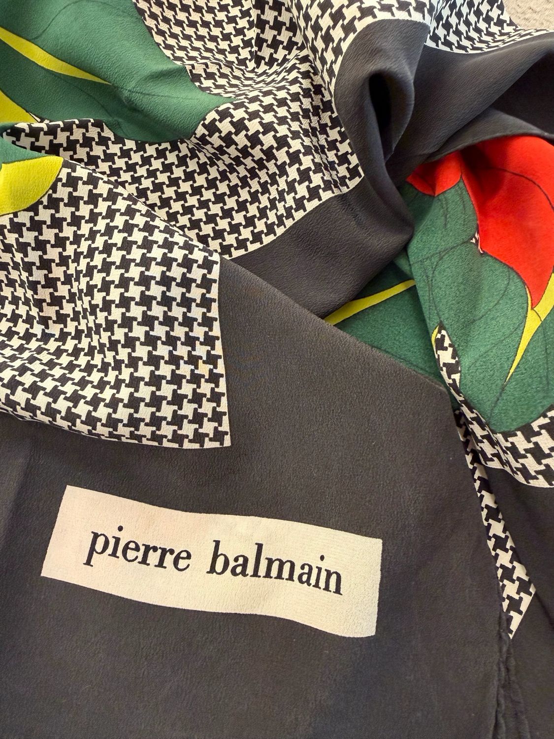 FOULARD PIERRE BALMAIN PIED DE POUL FLOREALE 82X82